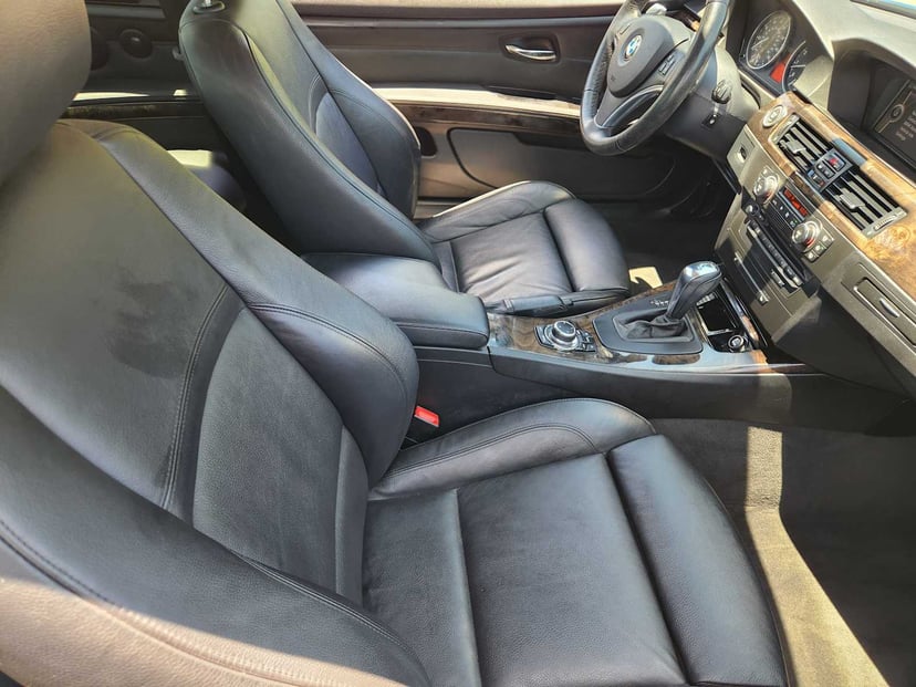 2009 BMW 335i - Image 13