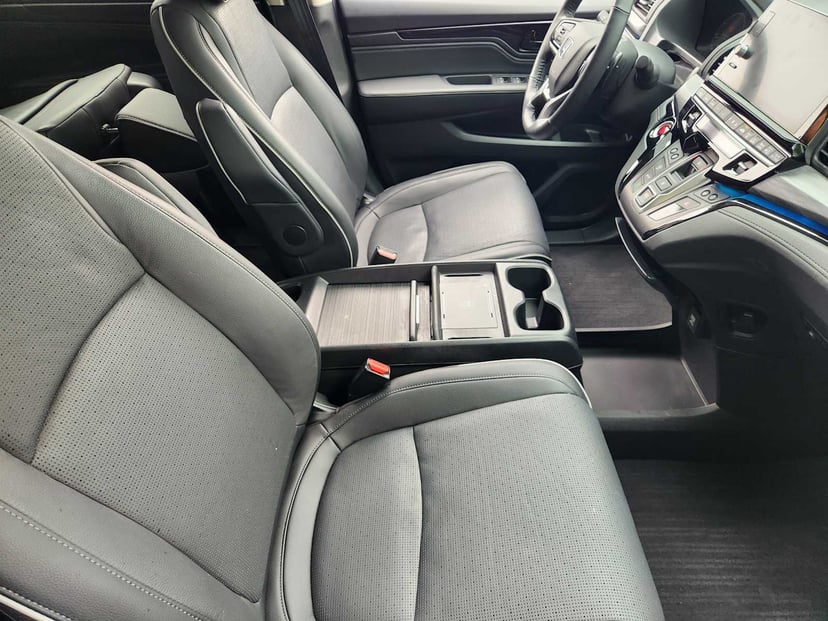 2025 Honda Odyssey - Image 14