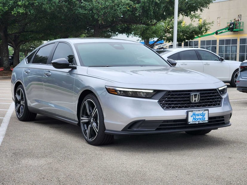 2026 Honda Accord Hybrid - Image 3