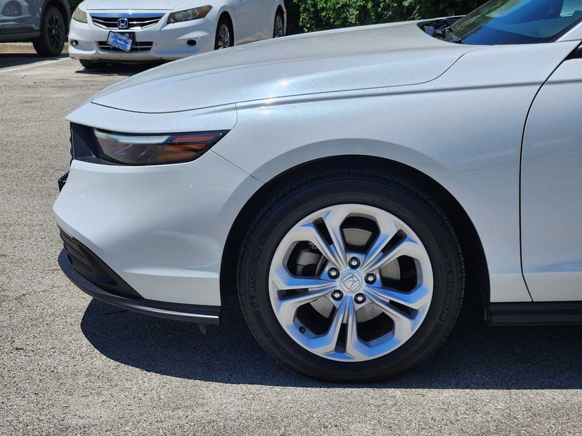 2025 Honda Accord - Image 8