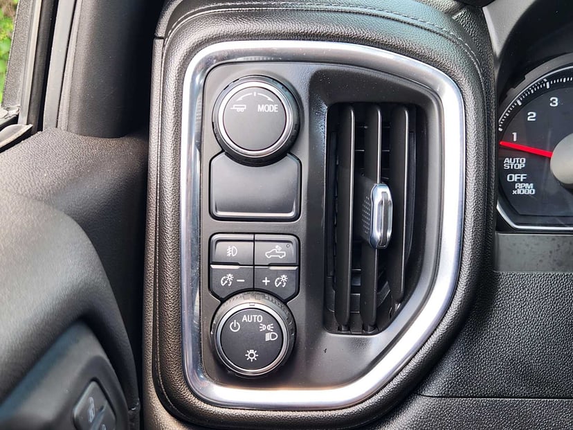 2020 Chevrolet Silverado 1500 - Image 21