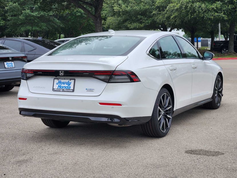 2026 Honda Accord Hybrid - Image 4