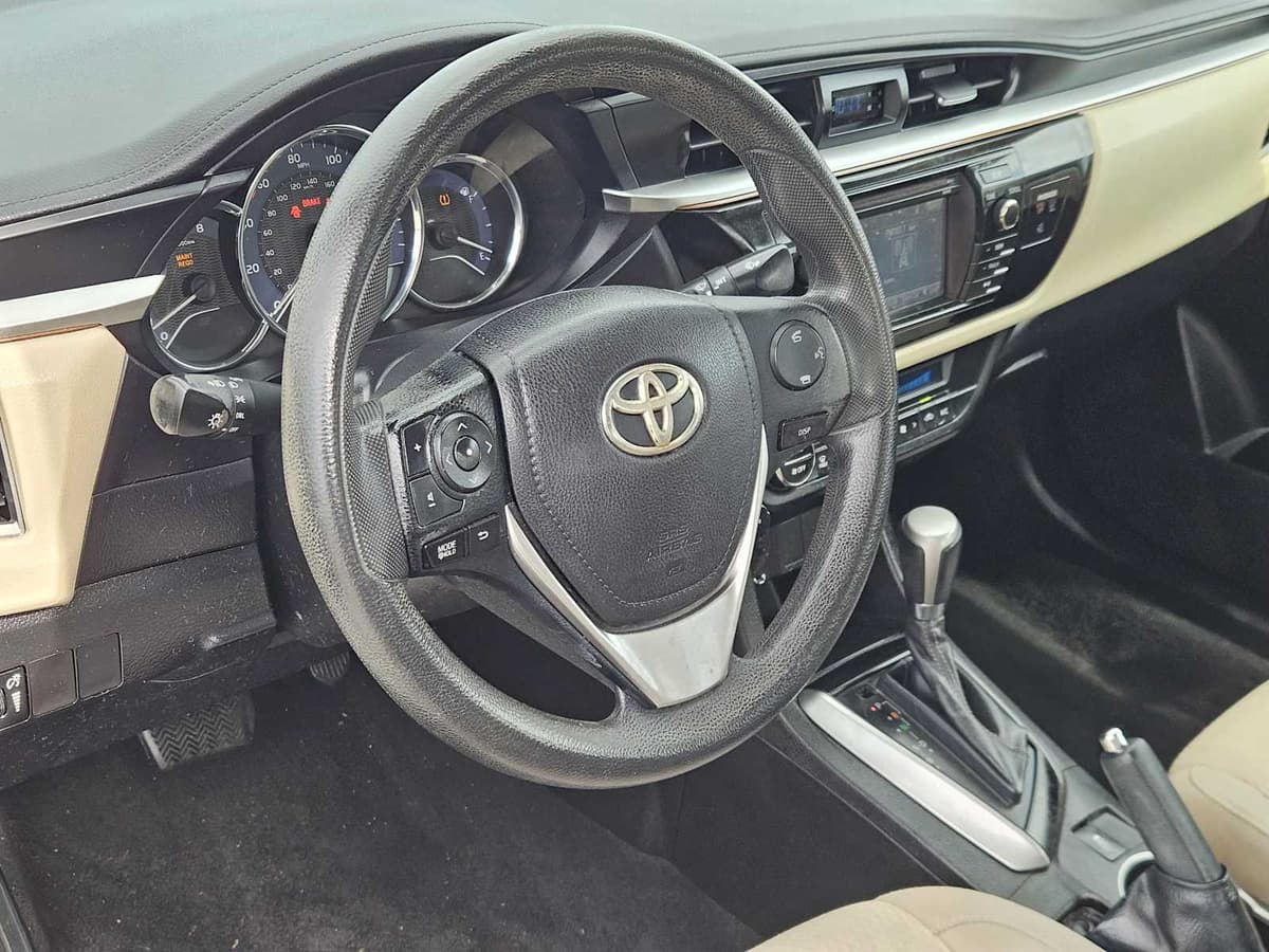 2014 Toyota Corolla - Image 2