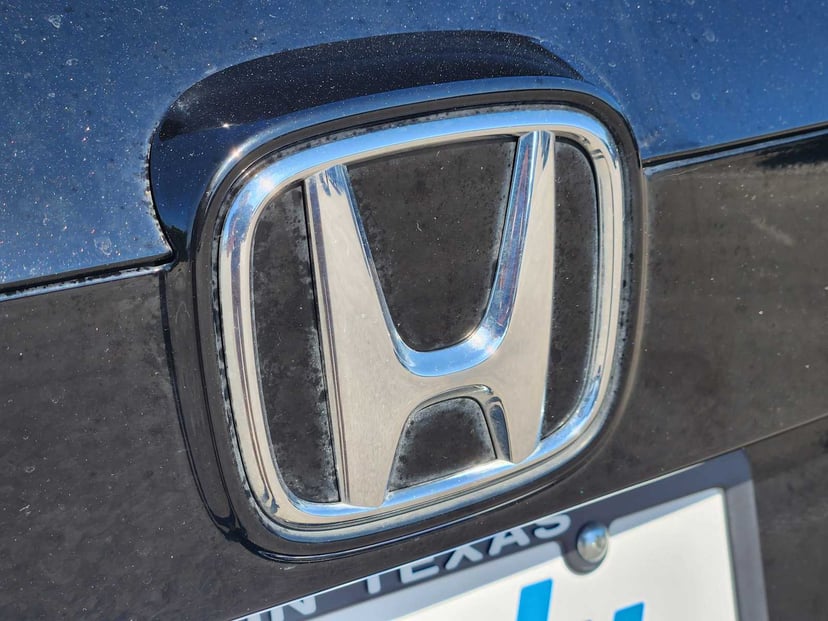 2019 Honda Accord Hybrid - Image 11