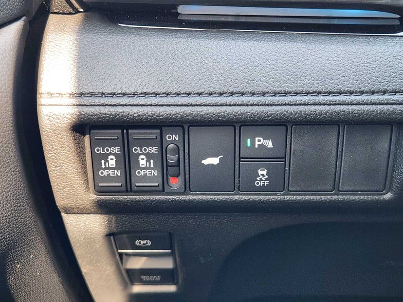 2026 Honda Odyssey - Image 18