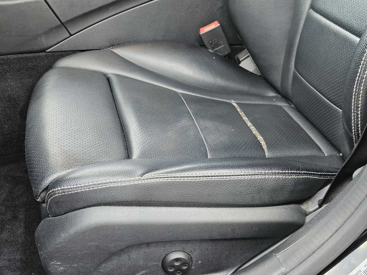 2016 Mercedes-Benz C 300 - Image 21