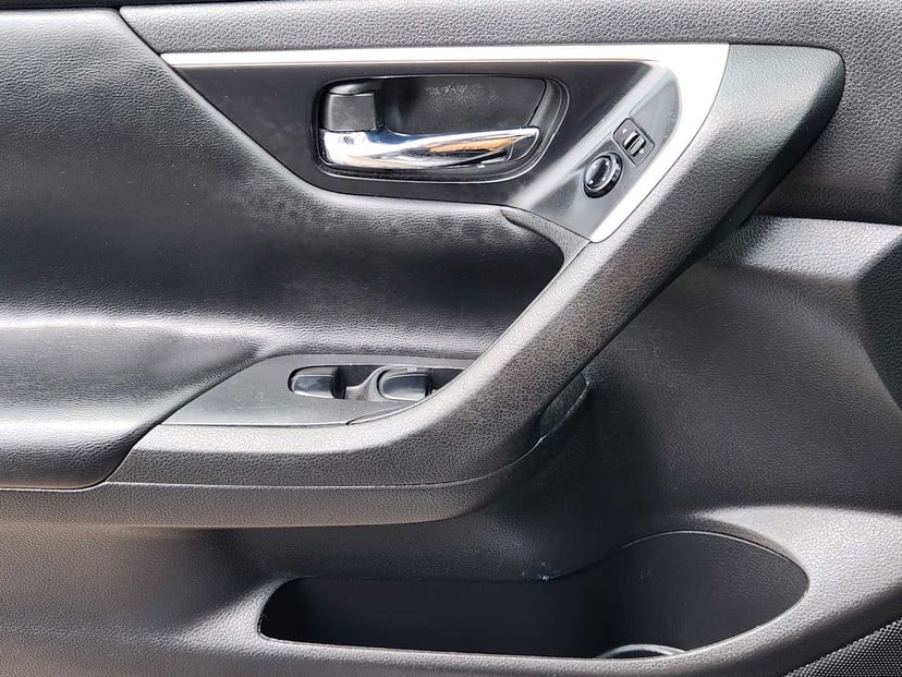 2016 Nissan Altima - Image 23
