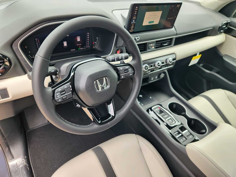 2026 Honda Pilot - Image 2