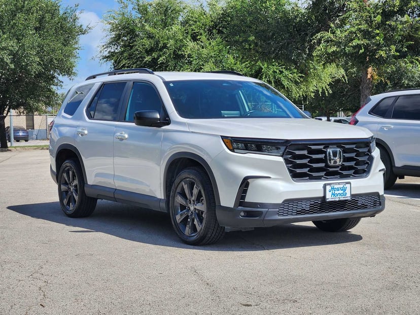 2023 Honda Pilot - Image 2