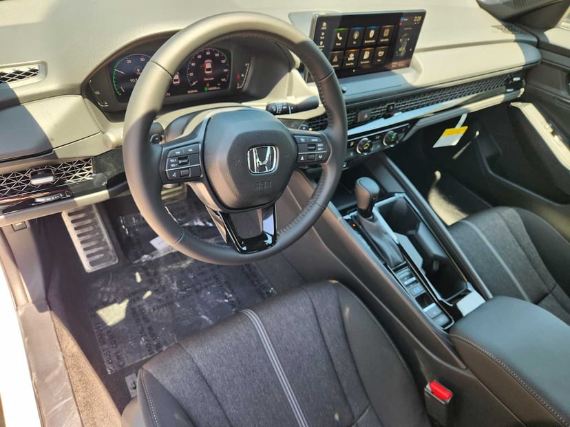 2026 Honda Accord Hybrid - Image 11