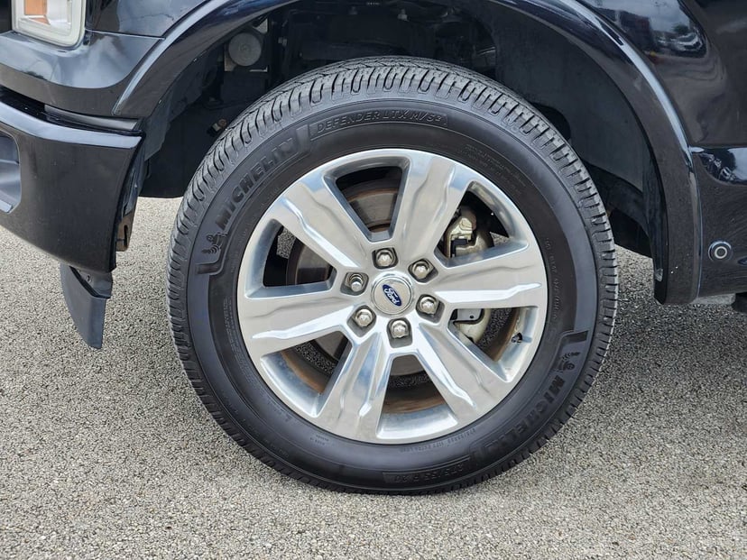 2017 Ford F-150 - Image 9