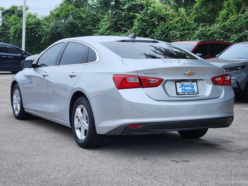 2021 Chevrolet Malibu - Image 5