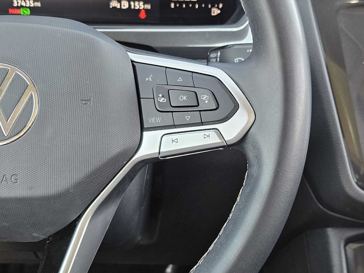 2023 Volkswagen Tiguan - Image 29