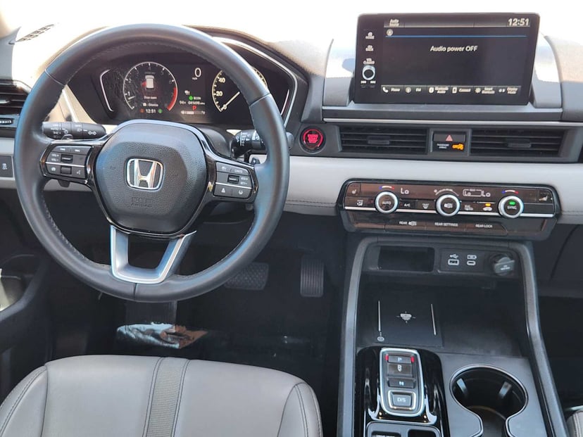 2023 Honda Pilot - Image 25