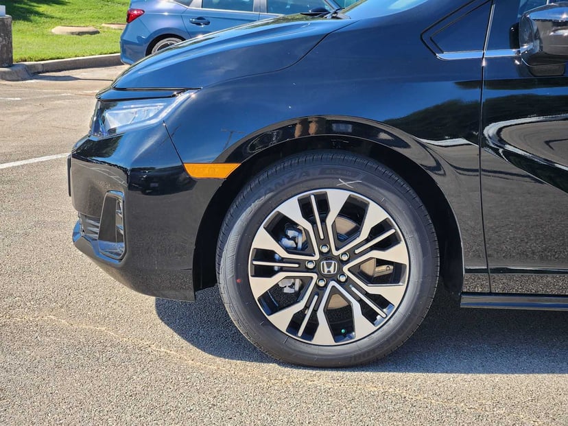 2026 Honda Odyssey - Image 6