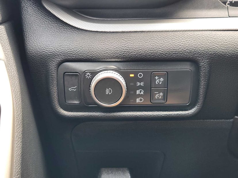 2021 Ford Explorer - Image 22