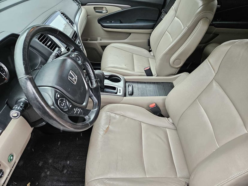 2016 Honda Pilot - Image 9