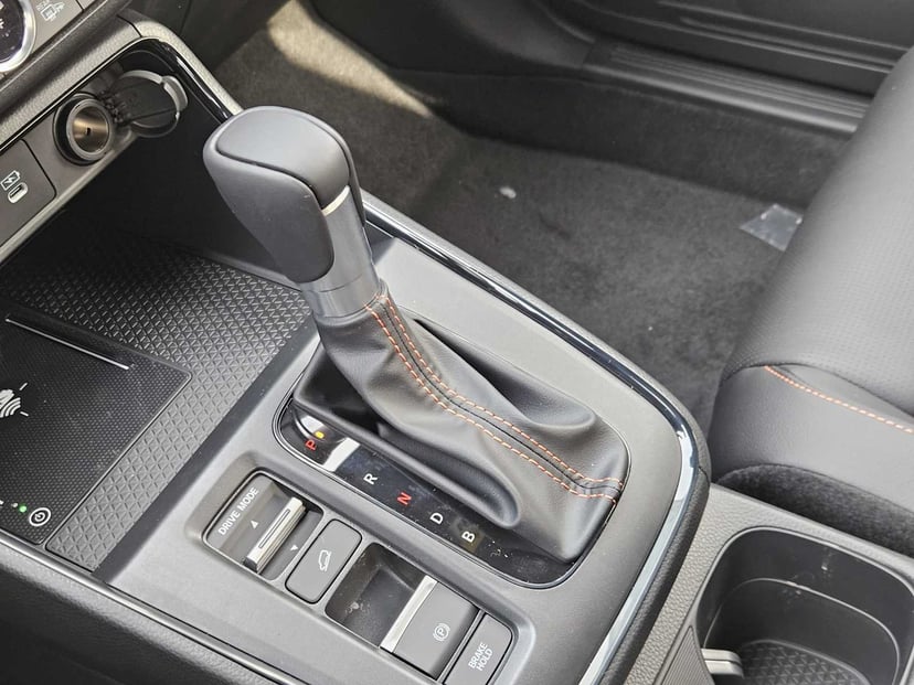 2026 Honda CR-V Hybrid - Image 17
