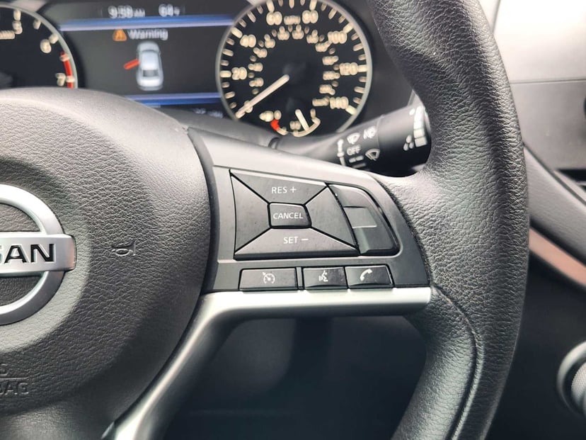 2021 Nissan Altima - Image 28