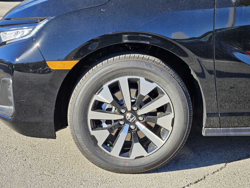 2026 Honda Odyssey - Image 8