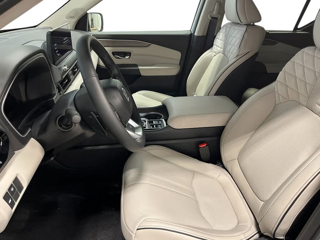 2026 Honda Pilot - Image 14