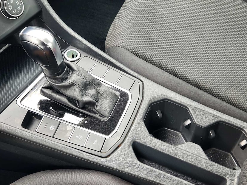 2019 Volkswagen Jetta - Image 20