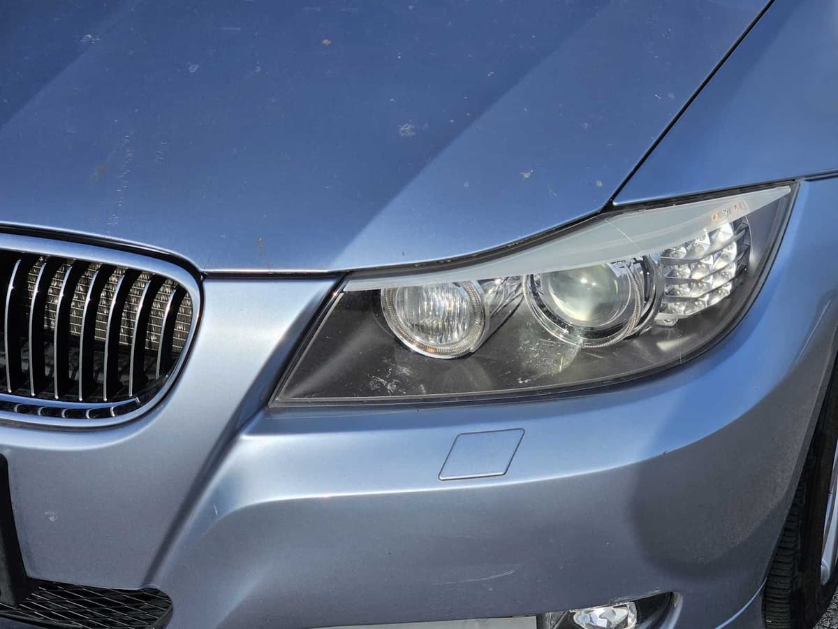 2009 BMW 335i xDrive - Image 7