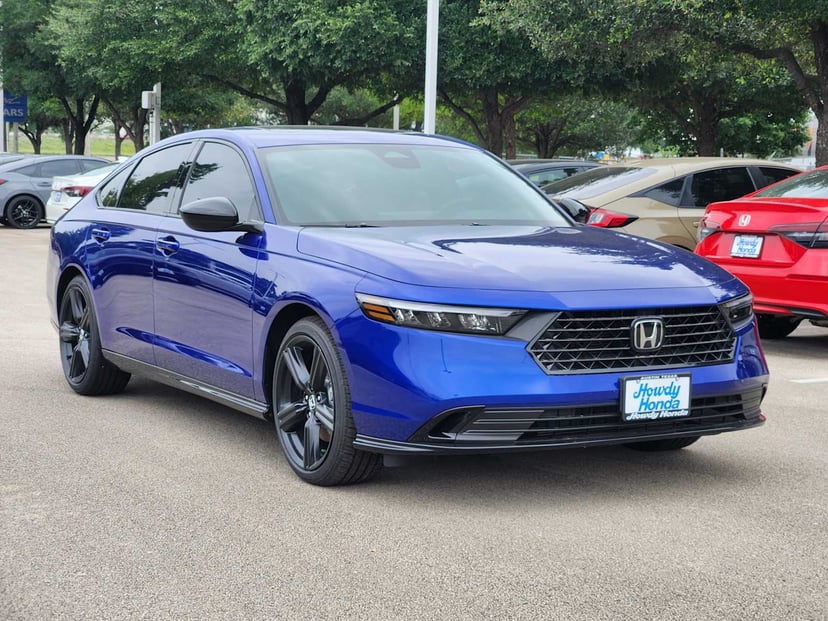 2026 Honda Accord Hybrid - Image 2