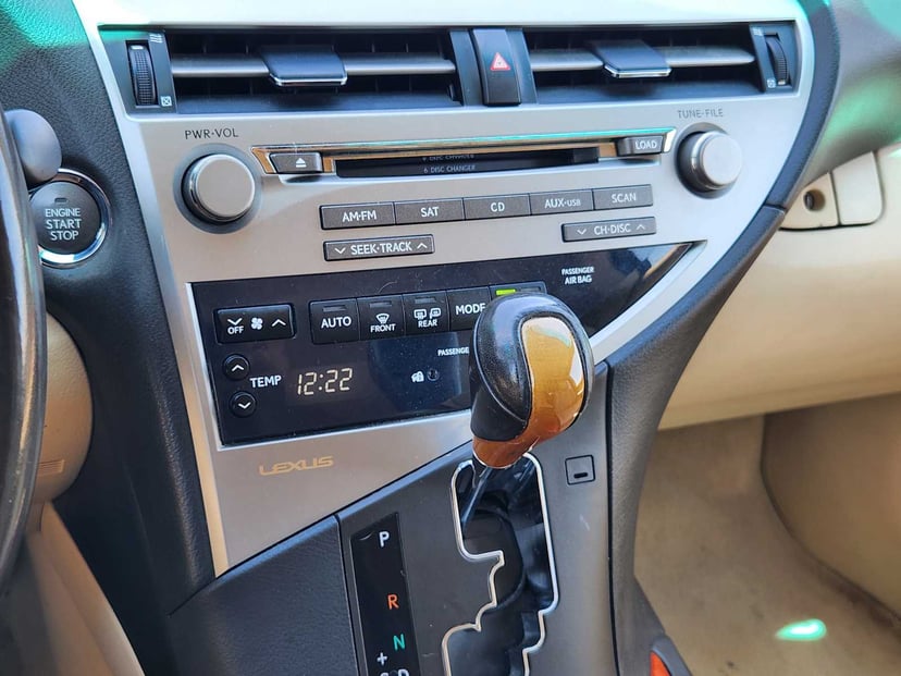 2010 LEXUS RX 350 - Image 18
