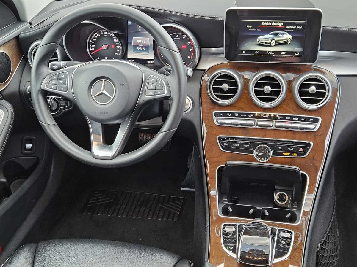 2016 Mercedes-Benz C 300 - Image 23
