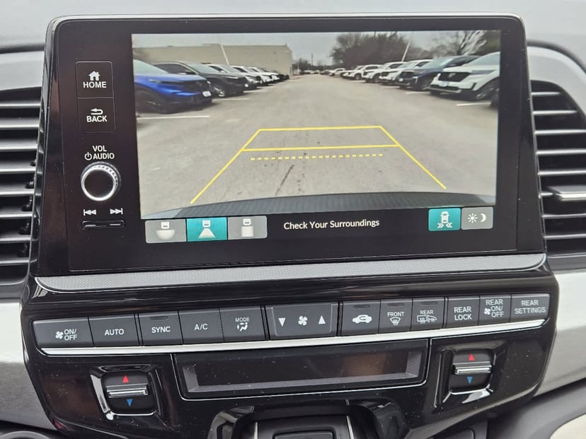 2026 Honda Odyssey - Image 14