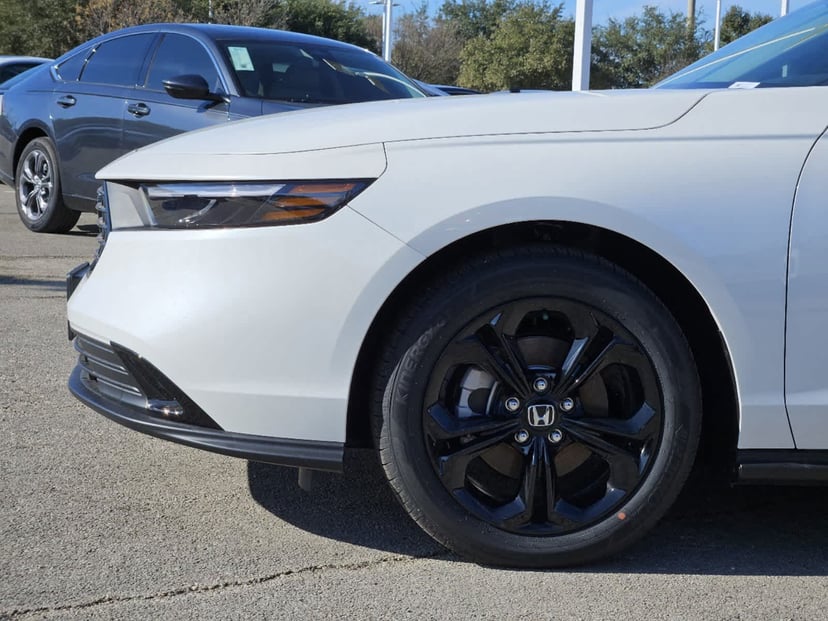 2025 Honda Accord - Image 8