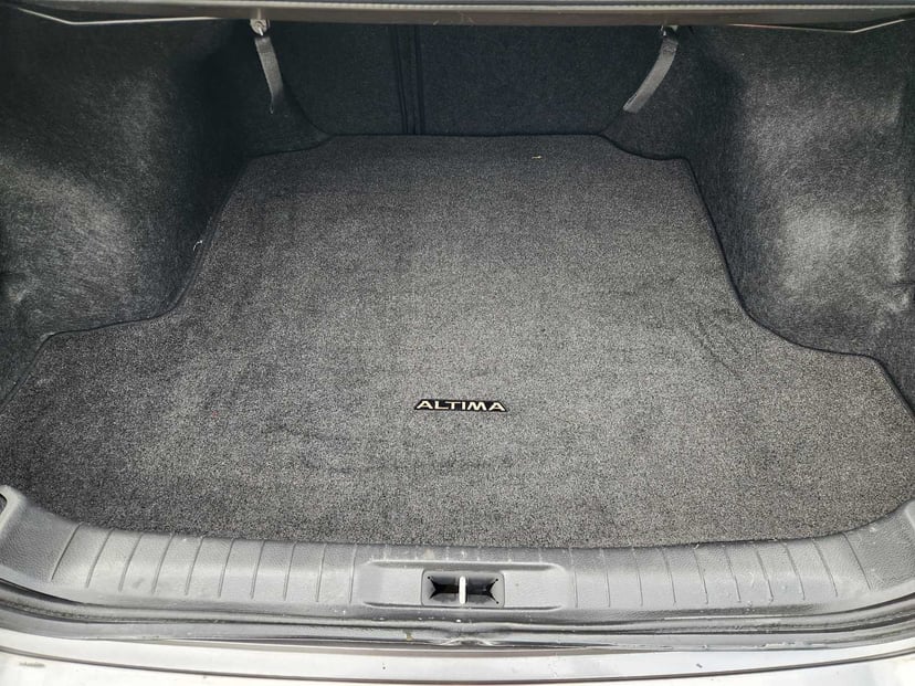 2016 Nissan Altima - Image 32
