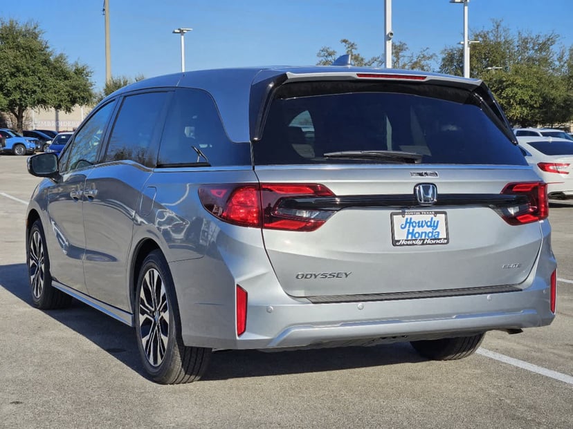 2026 Honda Odyssey - Image 6