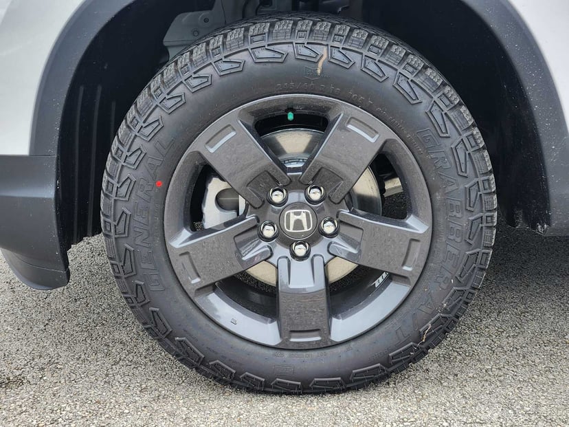 2026 Honda Ridgeline - Image 8