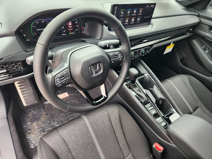 2026 Honda Accord Hybrid - Image 2