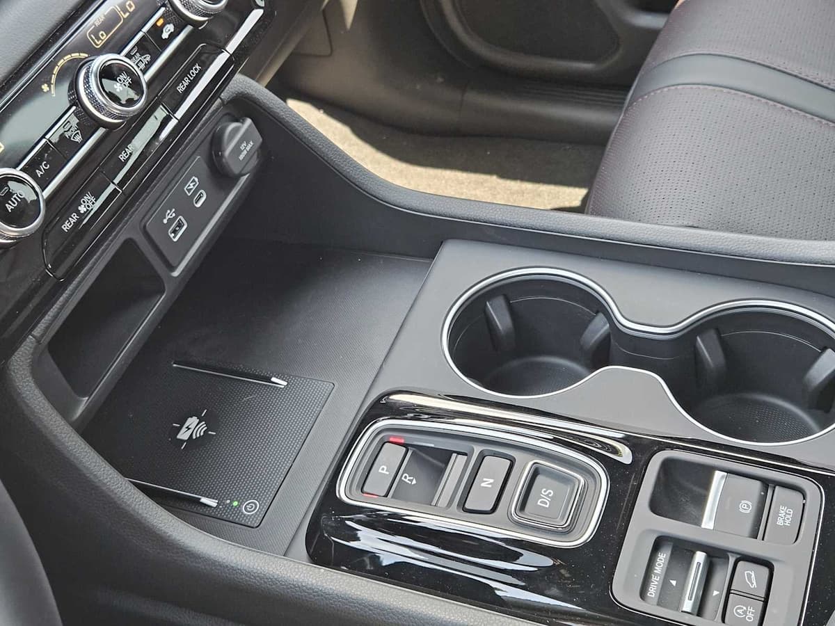 2025 Honda Pilot - Image 16