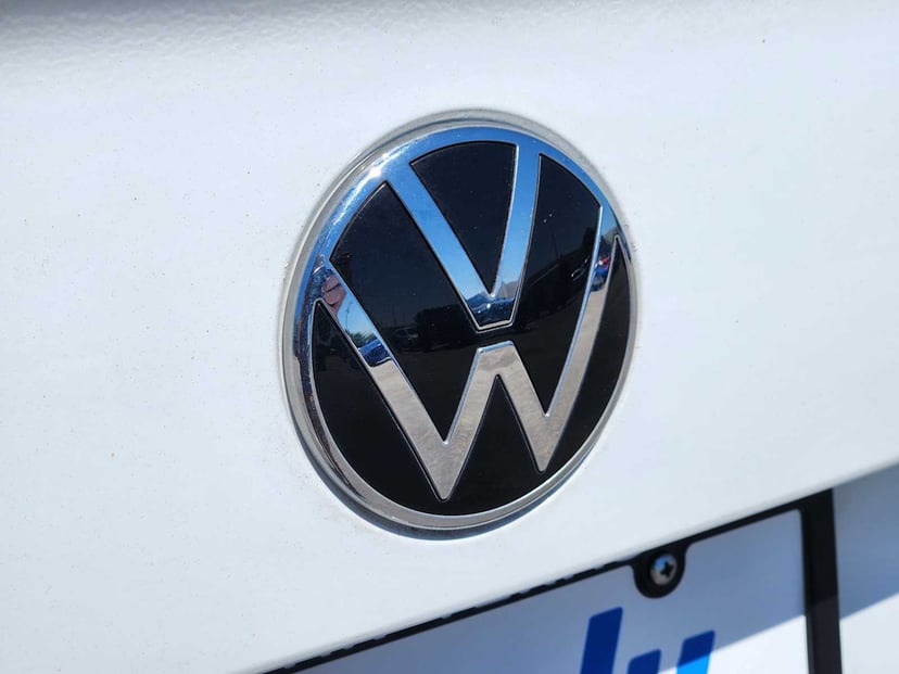 2023 Volkswagen Jetta - Image 11