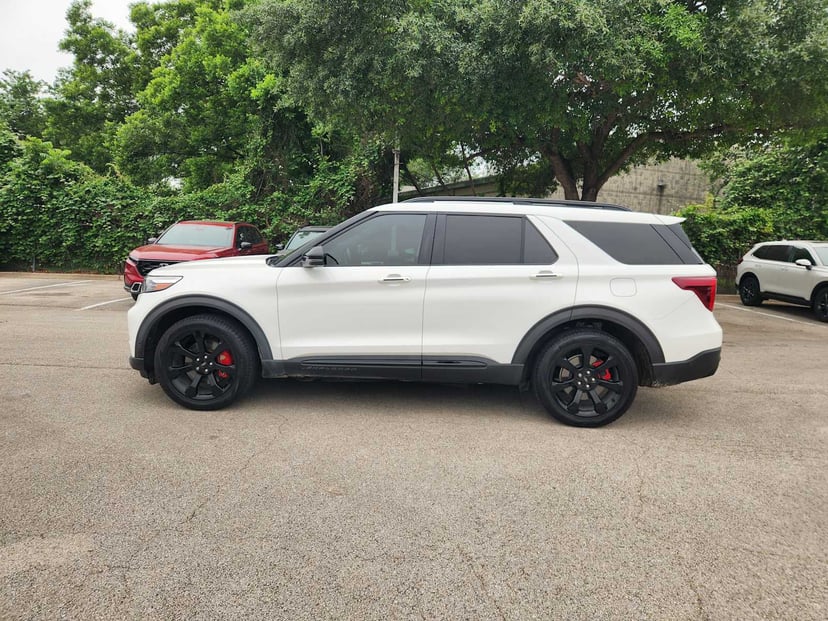 2021 Ford Explorer - Image 4
