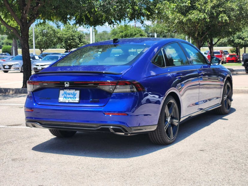 2026 Honda Accord Hybrid - Image 4