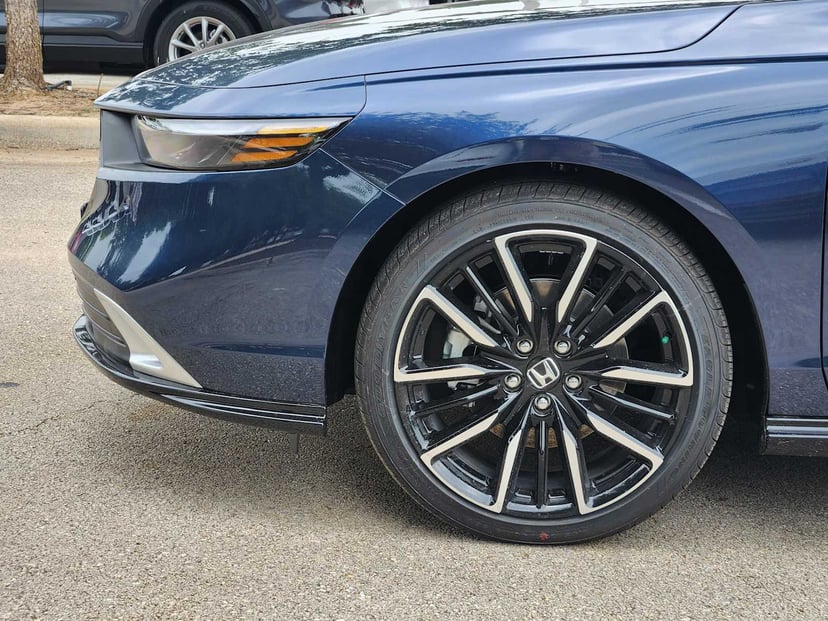 2026 Honda Accord Hybrid - Image 6