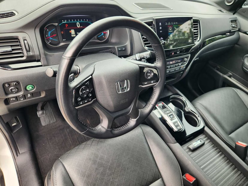 2021 Honda Passport - Image 2