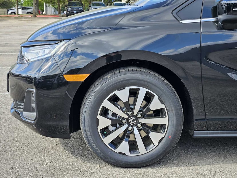 2026 Honda Odyssey - Image 7