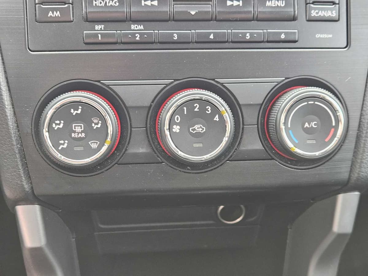 2014 Subaru Forester - Image 20