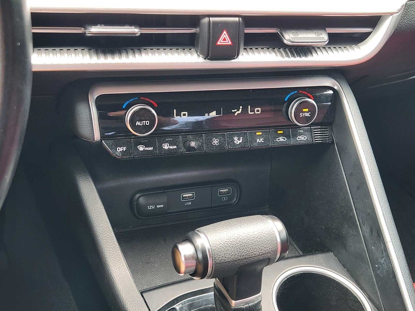 2022 Kia K5 - Image 19