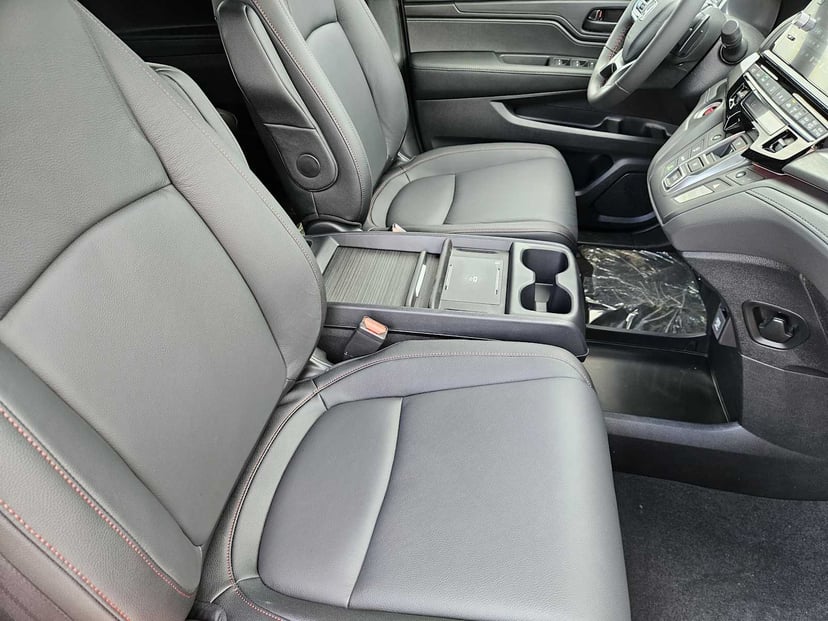 2026 Honda Odyssey - Image 12
