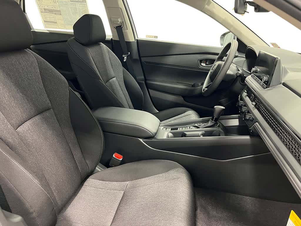 2025 Honda Accord - Image 29