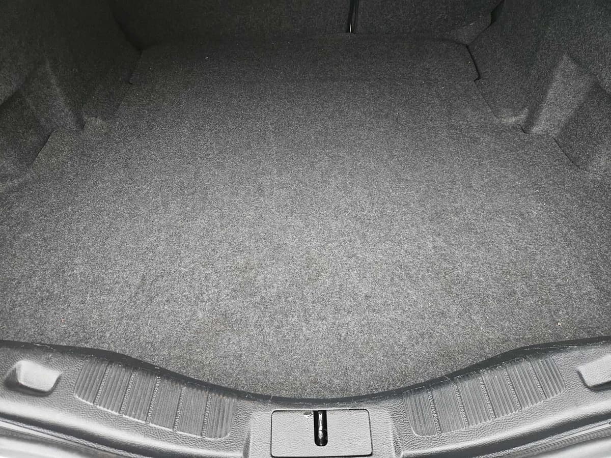 2020 Ford Fusion - Image 29