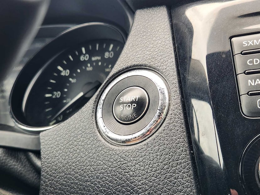 2017 Nissan Rogue - Image 21