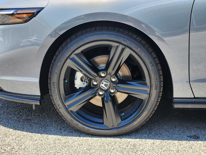 2026 Honda Accord Hybrid - Image 7